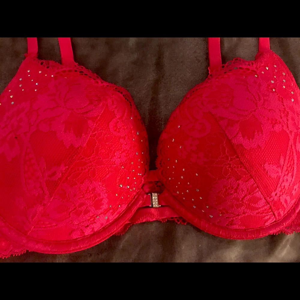NWOT La Senza Beyond Sexy Push-Up Bra